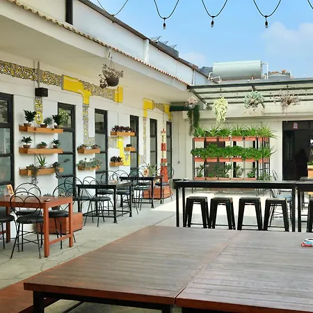 Yakety Yak Hostel