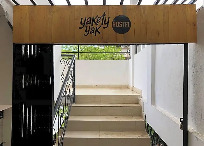 Hostel Yakety Yak